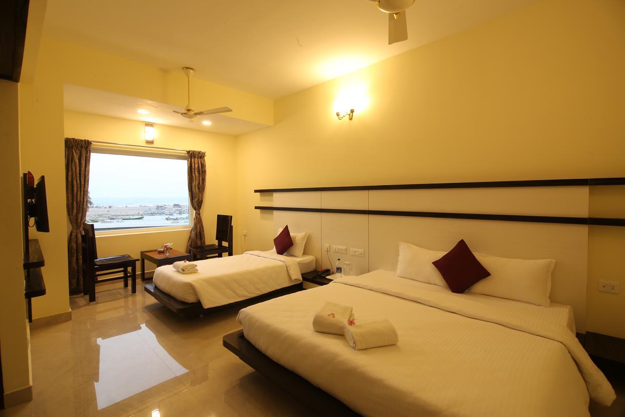 Sri Gnana Vedha Beach Residency Velánganni Kültér fotó