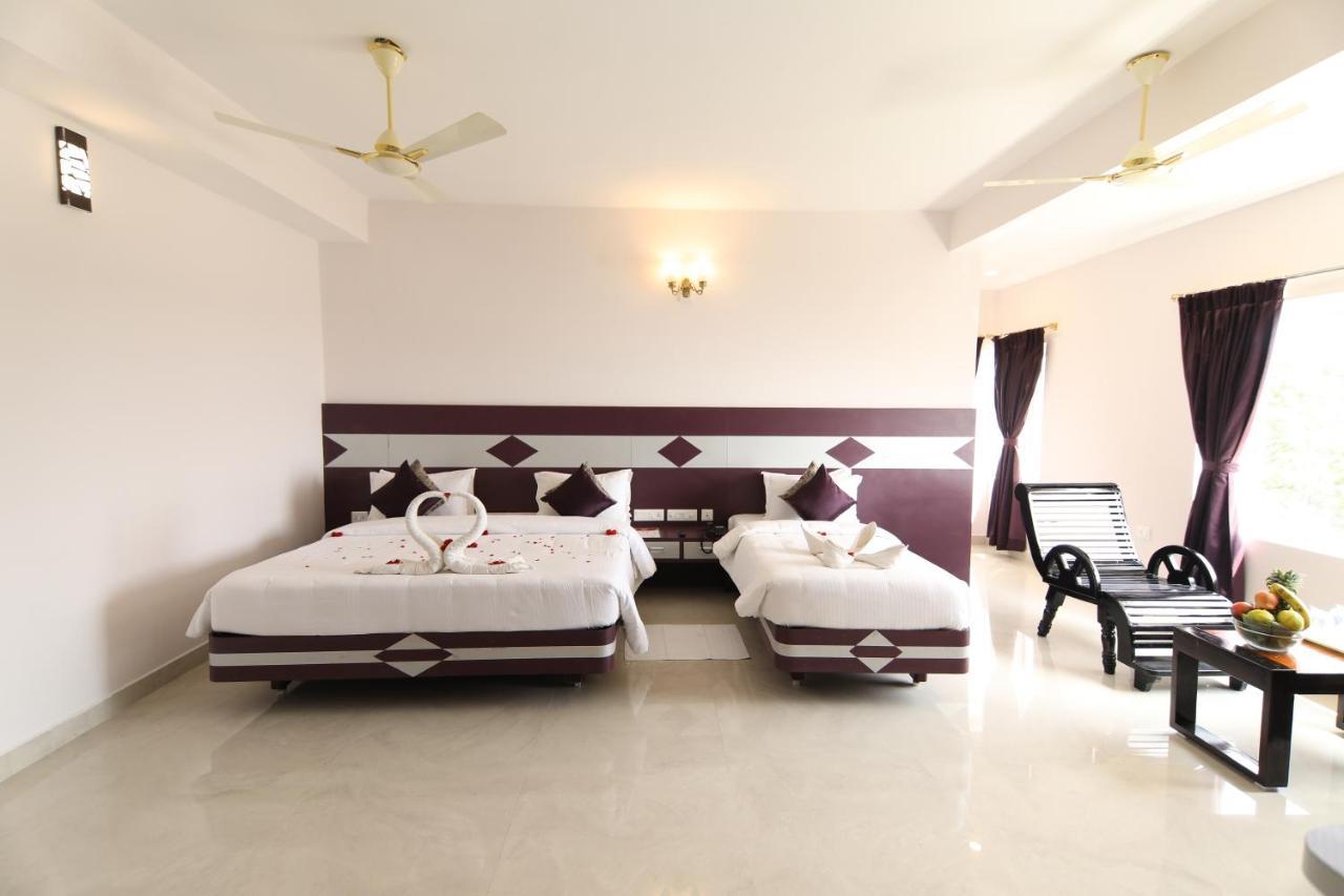 Sri Gnana Vedha Beach Residency Velánganni Kültér fotó