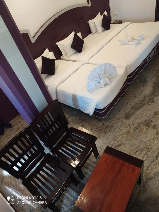 Sri Gnana Vedha Beach Residency Velánganni Kültér fotó
