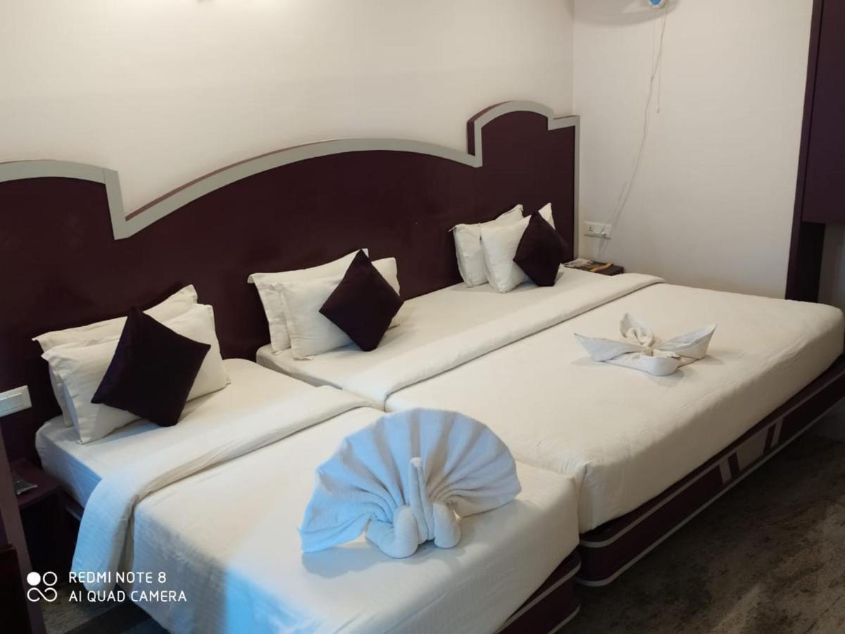 Sri Gnana Vedha Beach Residency Velánganni Kültér fotó